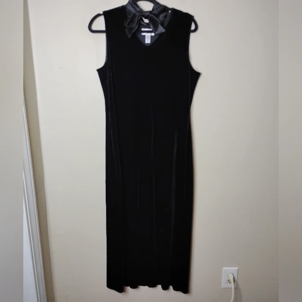 Talbots Vintage Black Velvet Elegant Black Tie Maxi Dress Silk Neck Scarf 12